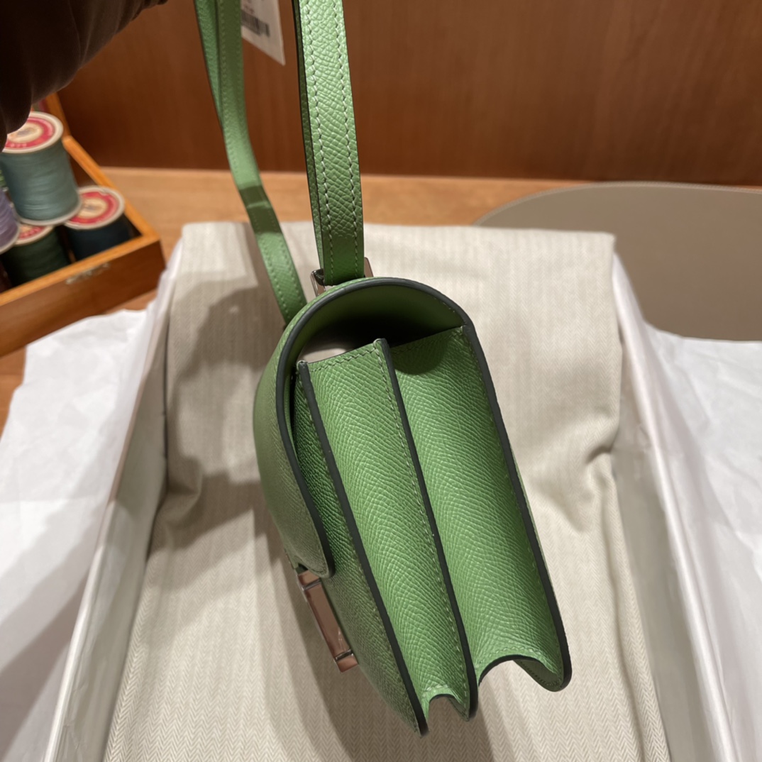 에르메스 콘스탄스18 아보카도그린 은장 앱송